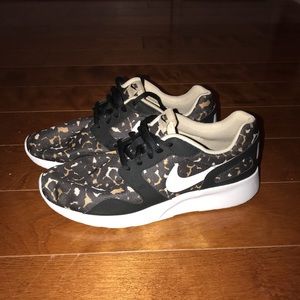 Women’s Nike Cheetah Print Running Shoes
